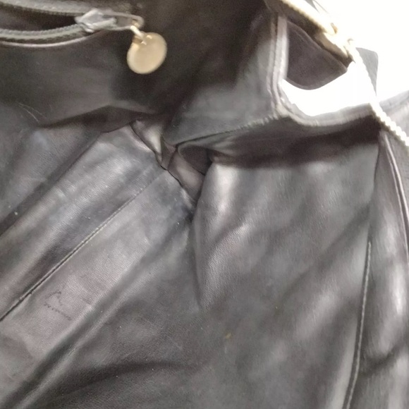 🏆💎💯 CHANEL Matelasse Black Lambskin Shoulder Bag - Picture 13 of 16